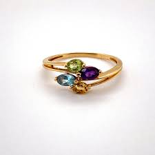 gouden ring met gekleurde steen